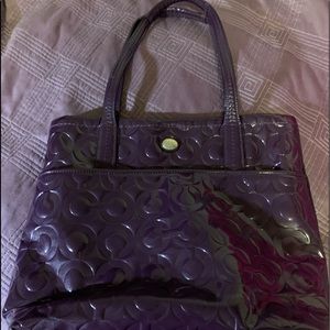 COACH PASSION BERRY PURPLE PATENT LEATHER TOTE